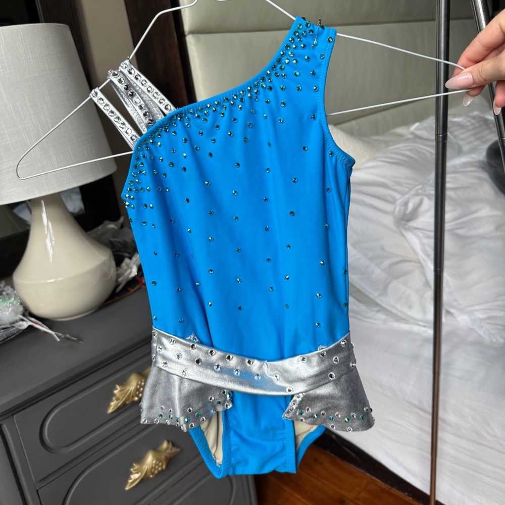 Custom Show Apparel